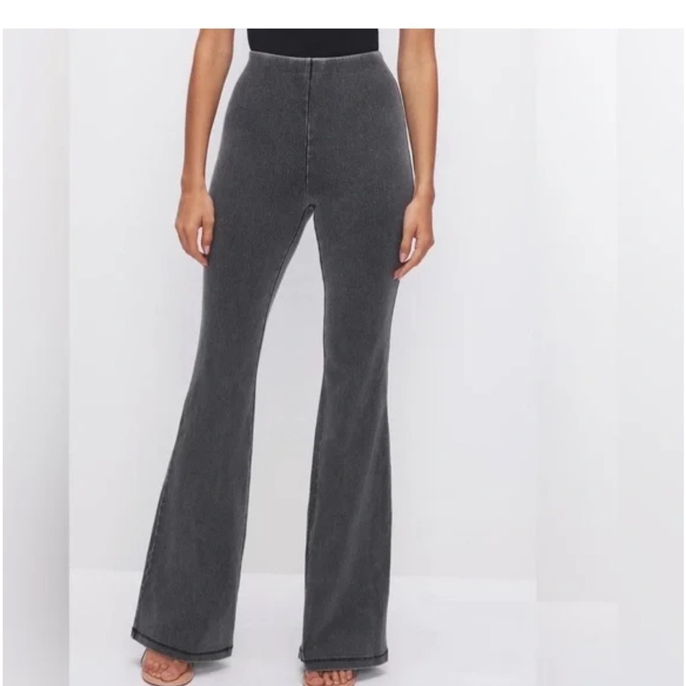 Good American Pull On Flare Pants Size 3X